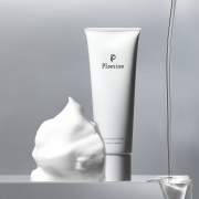 Plamine Washing Foam Глубоко очищающая пенка для лица с фуллереном Plamine Washing Foam Глубоко очищающая пенка для лица с фуллереном