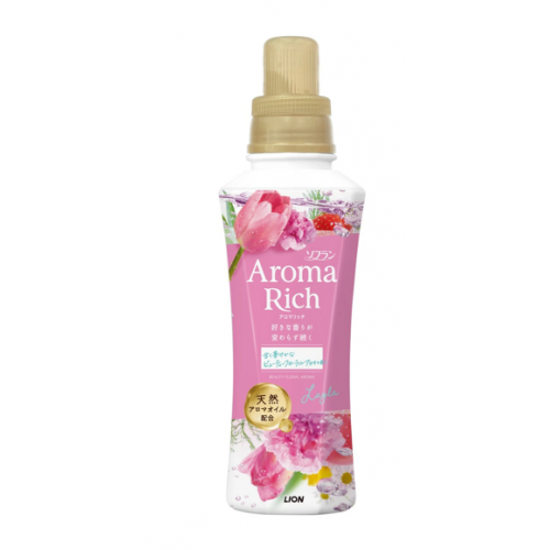 LION Aroma Rich Layla Кондиционер для белья с фруктово-цветочным ароматом
