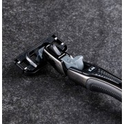 KAI AUGER Безопасная мужская бритва с 5-ю лезвиями (6 сменных кассет) KAI AUGER Безопасная мужская бритва с 5-ю лезвиями (6 сменных кассет)